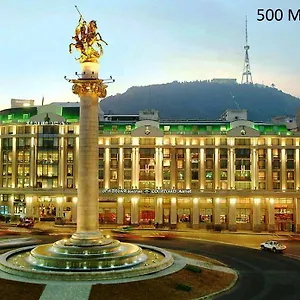 https://old-tbilisi-narikala-apartment.alltbilisihotels.com