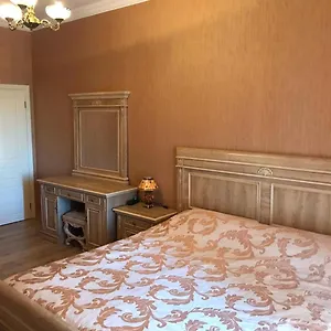 https://quartira-3-comnatnaya-v-centre-goroda.alltbilisihotels.com